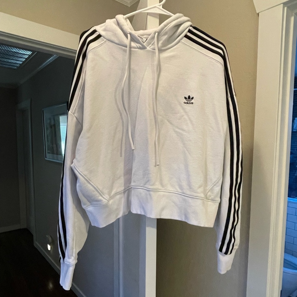 ADIDAS cropped hoodie size XL. Lightly worn.